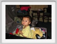 Hannah in the suitcase, beijing